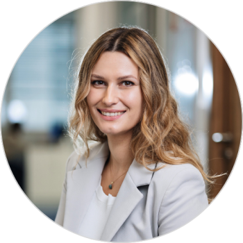 Klaudia Szklarczyk-Smolana